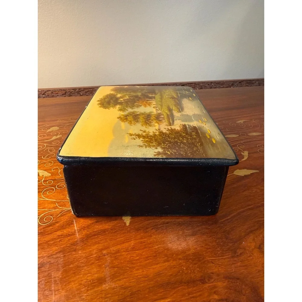 Vintage Lacquerware Box - Hand Painted Landscape‎ Trinket or Jewelry Box